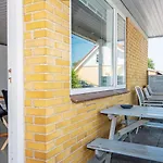 Seaside Retreat In Kegnaes - By Traum *