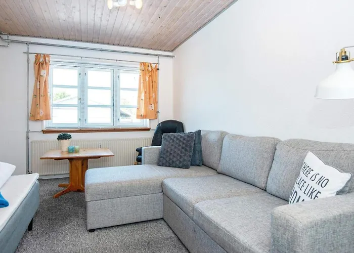 Seaside Retreat In Kegnaes - By Traum *